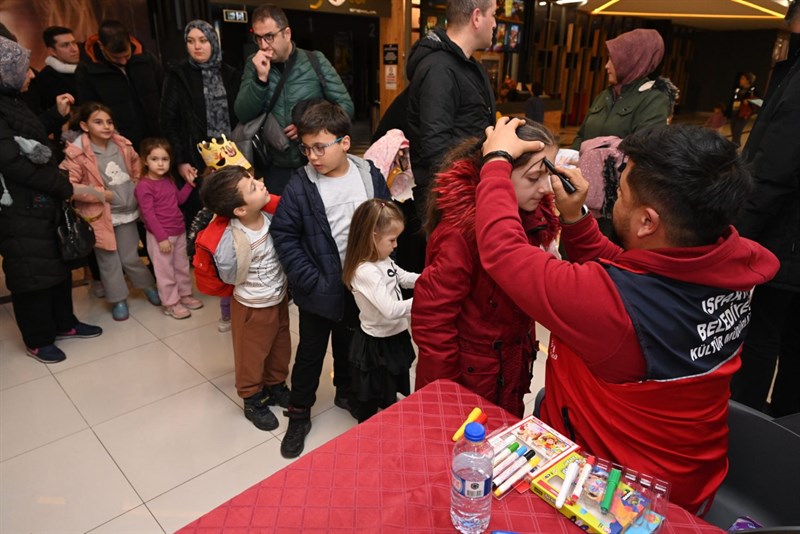Ispartalı Minikler Sanatla Buluşuyor: 1 Şubat’a Kadar Sürecek Büyük Şenlik karne senlikleri 4