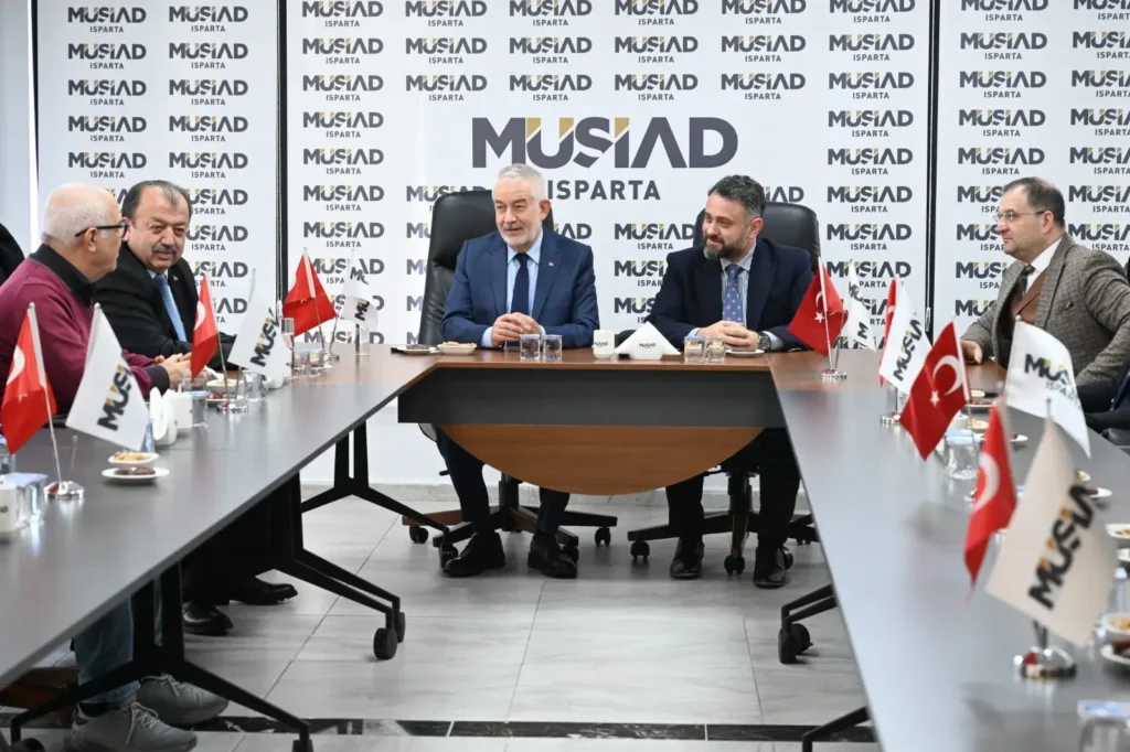 Şükrü Başdeğirmen MÜSİAD Yönetimiyle Buluştu: Hedef Güçlü Isparta Ekonomisi Baskan Basdegirmenden MUSIADa Ziyaret 6