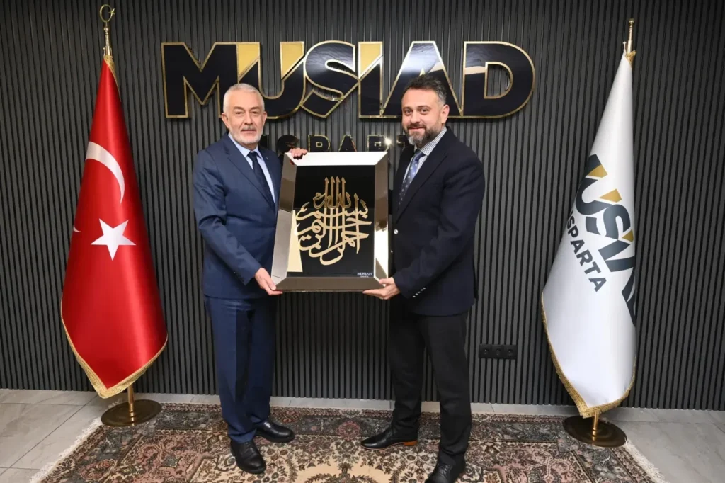 Şükrü Başdeğirmen MÜSİAD Yönetimiyle Buluştu: Hedef Güçlü Isparta Ekonomisi Baskan Basdegirmenden MUSIADa Ziyaret 8
