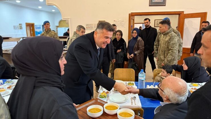 Eğirdir'de Şehit ve Gazi Ailelerine Vefa İftarı: Başkan Özer Yalnız Bırakmadı Egirdirde Anlamli iftar 2