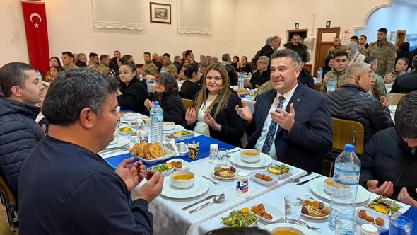Eğirdir’de Şehit ve Gazi Ailelerine Vefa İftarı: Başkan Özer Yalnız Bırakmadı