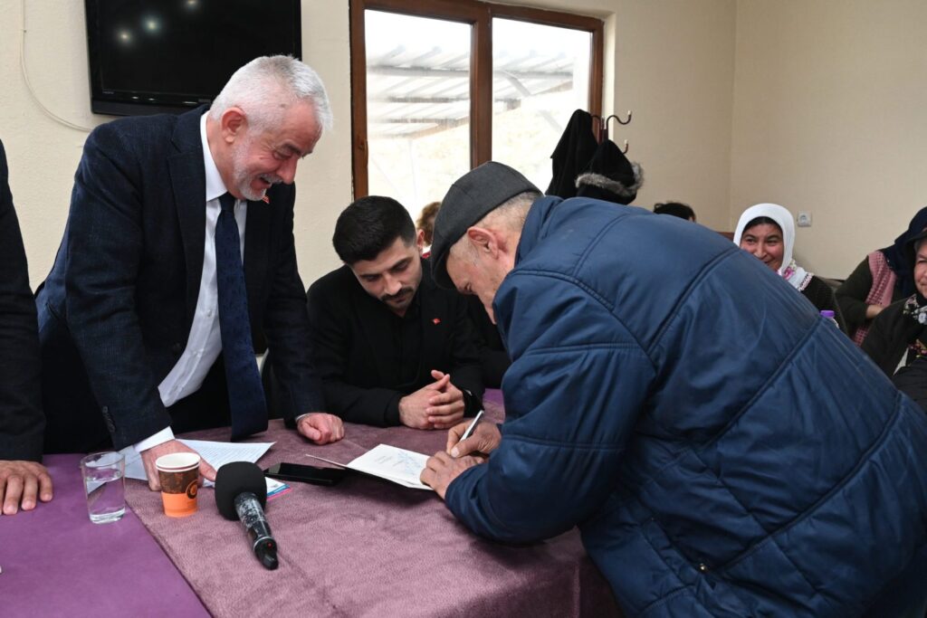 Başkan Başdeğirmen İncesu’da Gönülleri Fethetti: "Hizmet Hızı Şaşırtıyor" Gonul Belediyeciligi 4