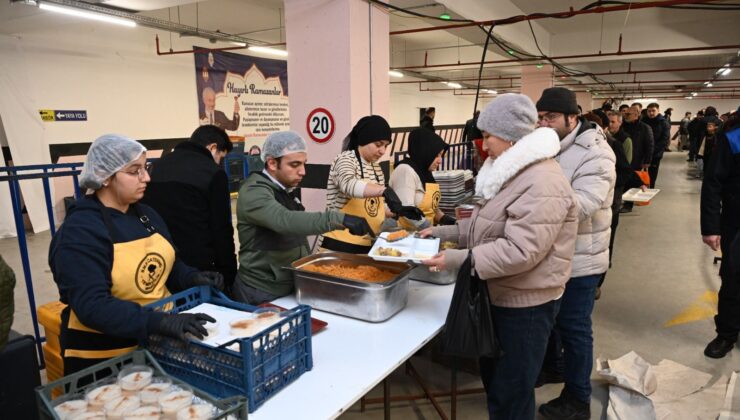 Ramazan’ın Adresi İstiklal Otoparkı: Isparta Belediyesi’nden Muazzam İftar Hizmeti