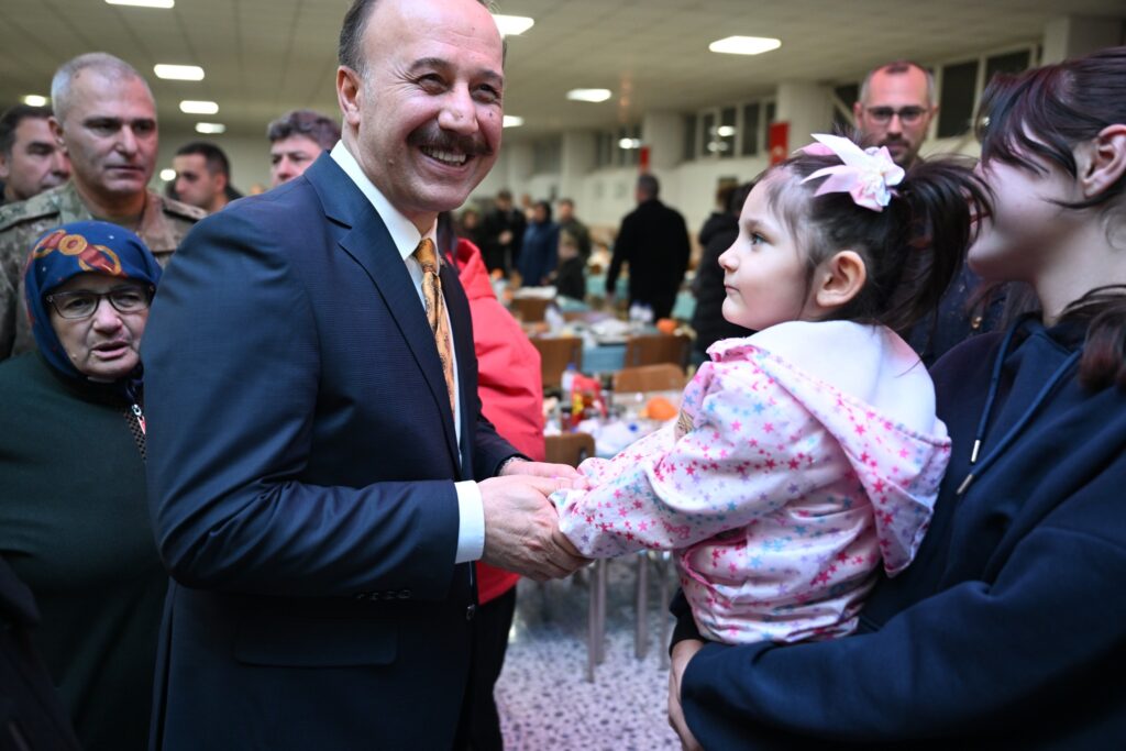 Isparta 40’ıncı Komando Tugayı’nda İftar: Kahramanlar ve Emanetleri Buluştu Isparta Askeriye Abdullah ERIN 8