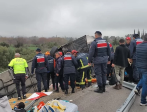 Döşemealtı Mevkiinde Otobüs Kazası: Katliam Gibi Kazada 8 Kişi Can Verdi