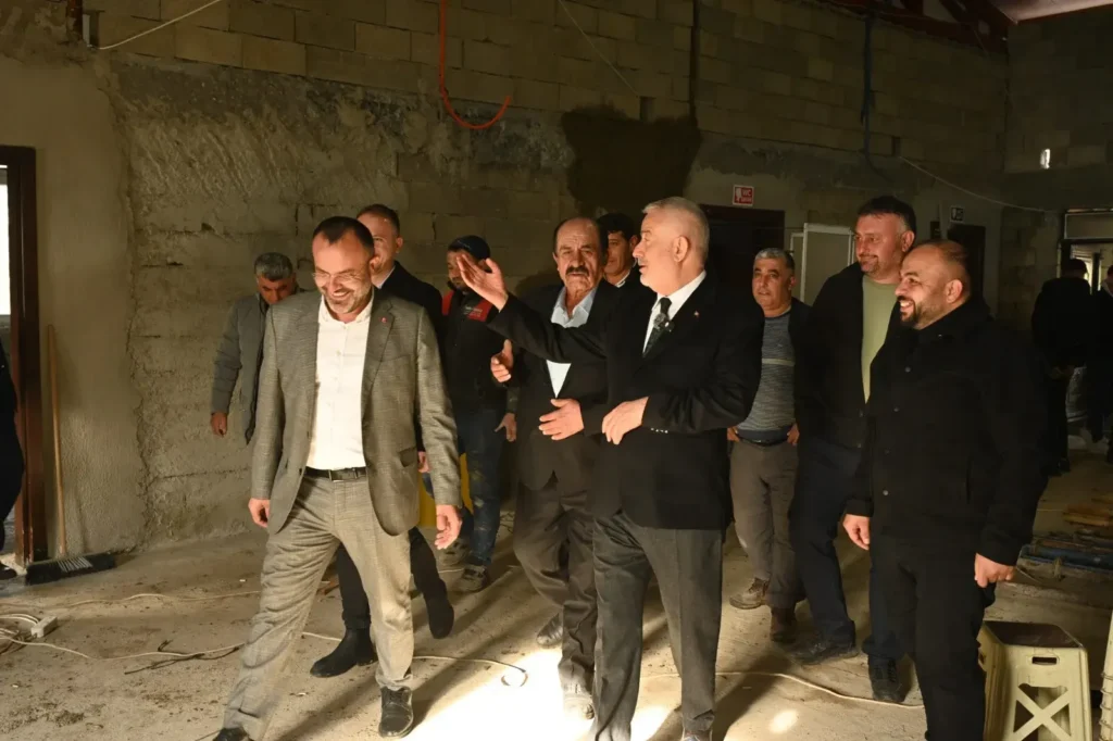 Başkan Başdeğirmen Gelendost’ta: "Yeşilköy’ün Düğün Salonunu Biz Tamamlıyoruz" Sukru Basdegirmen Yesilkoy 7