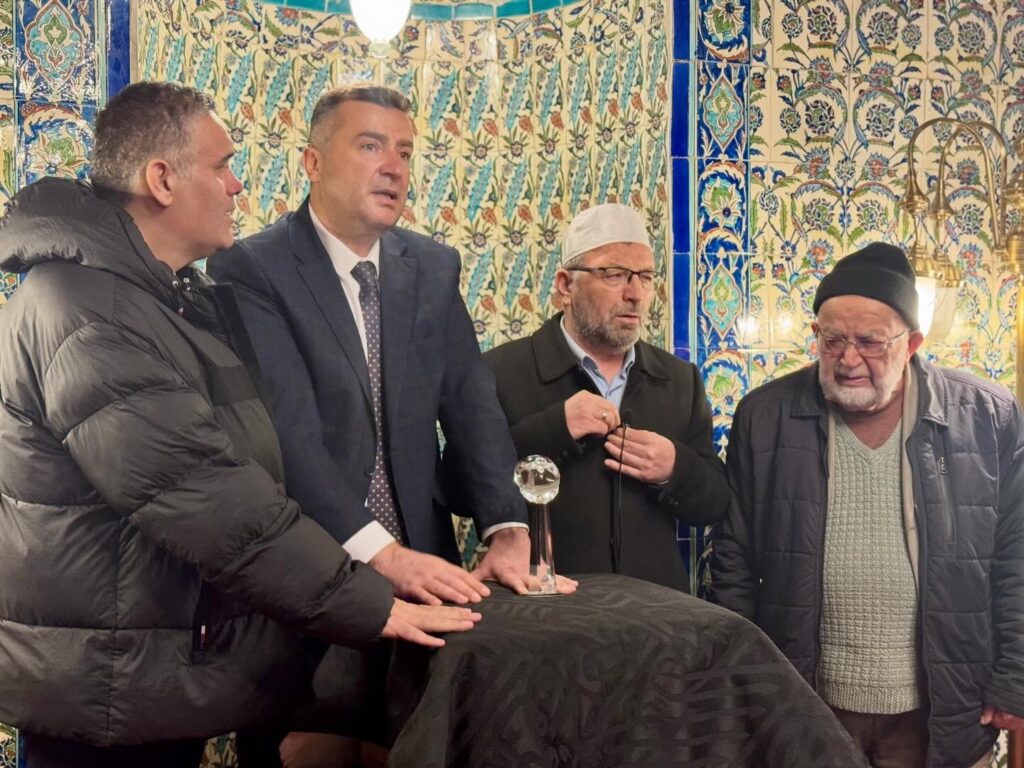 Başkan Mustafa Özer: Kadir Gecesi Kardeşliğimizin Güçlenmesine Vesile Olsun 7