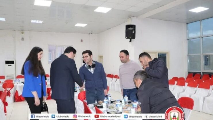 Uluborlu’da Büyük İftar Buluşması: Başkan Bakır Personeliyle Buluştu