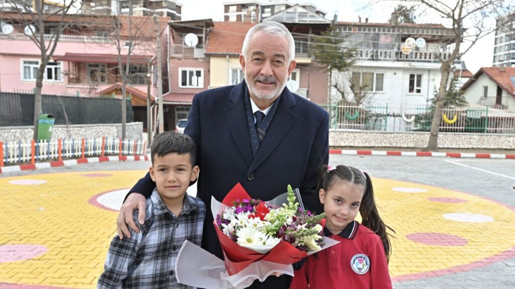 Isparta’da Sürpriz Ziyaret: Şükrü Başdeğirmen Şehit Mehmet Ünal İlkokulu’nda Baskan Ogrencileri Kirmadi 3