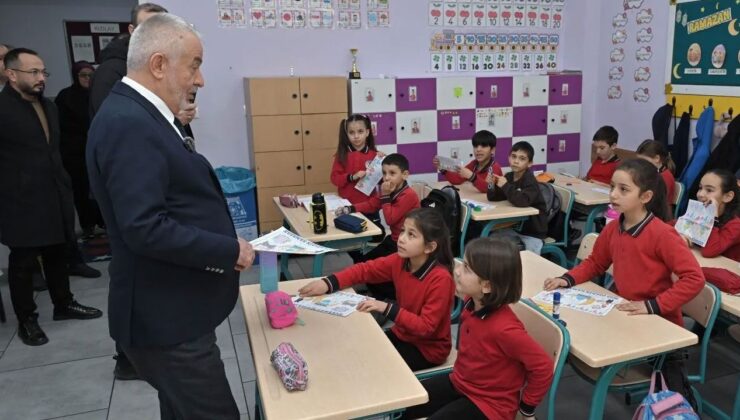 Isparta’da Sürpriz Ziyaret: Şükrü Başdeğirmen Şehit Mehmet Ünal İlkokulu’nda