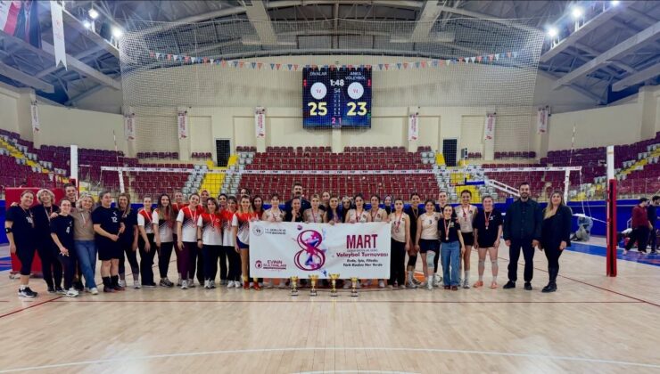 8 Mart Dünya Kadınlar Günü Voleybol Turnuvası’nda Kupa Sahiplerini Buldu