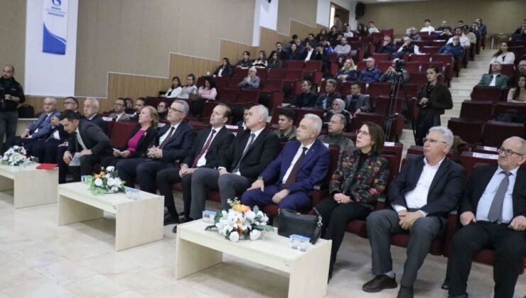 ISUBÜ ve Enstitü El Ele: Isparta’da Dünya Su Günü Paneli Düzenlendi