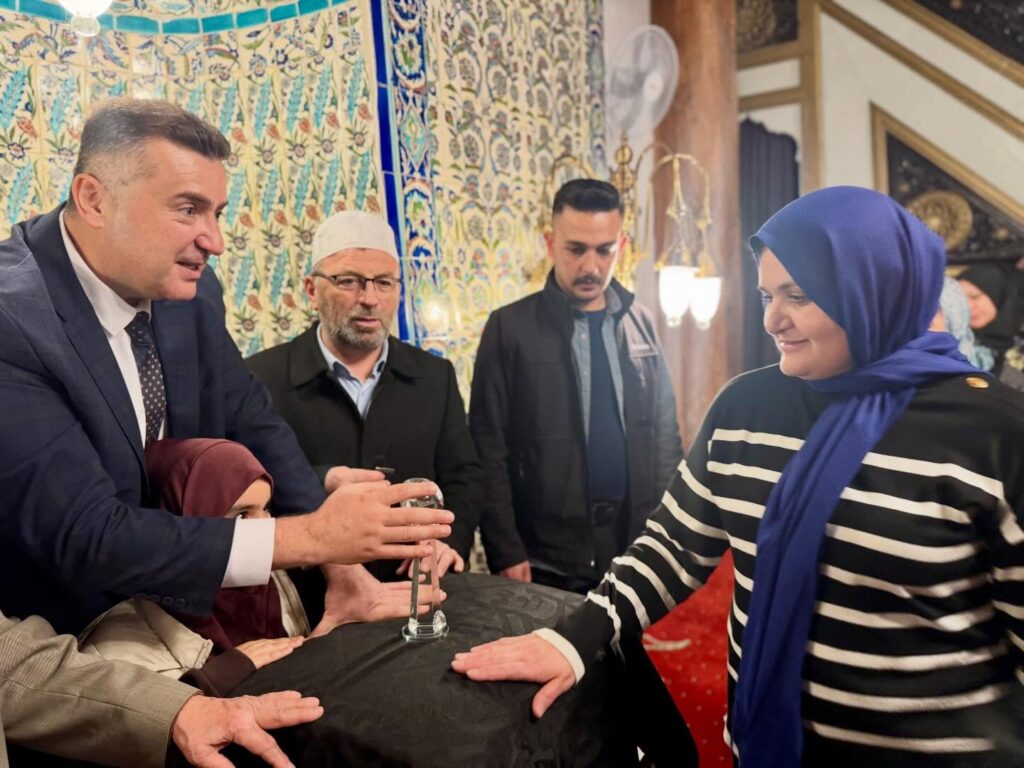 Başkan Mustafa Özer: Kadir Gecesi Kardeşliğimizin Güçlenmesine Vesile Olsun Mustafa Ozer Kadir Gecesi6