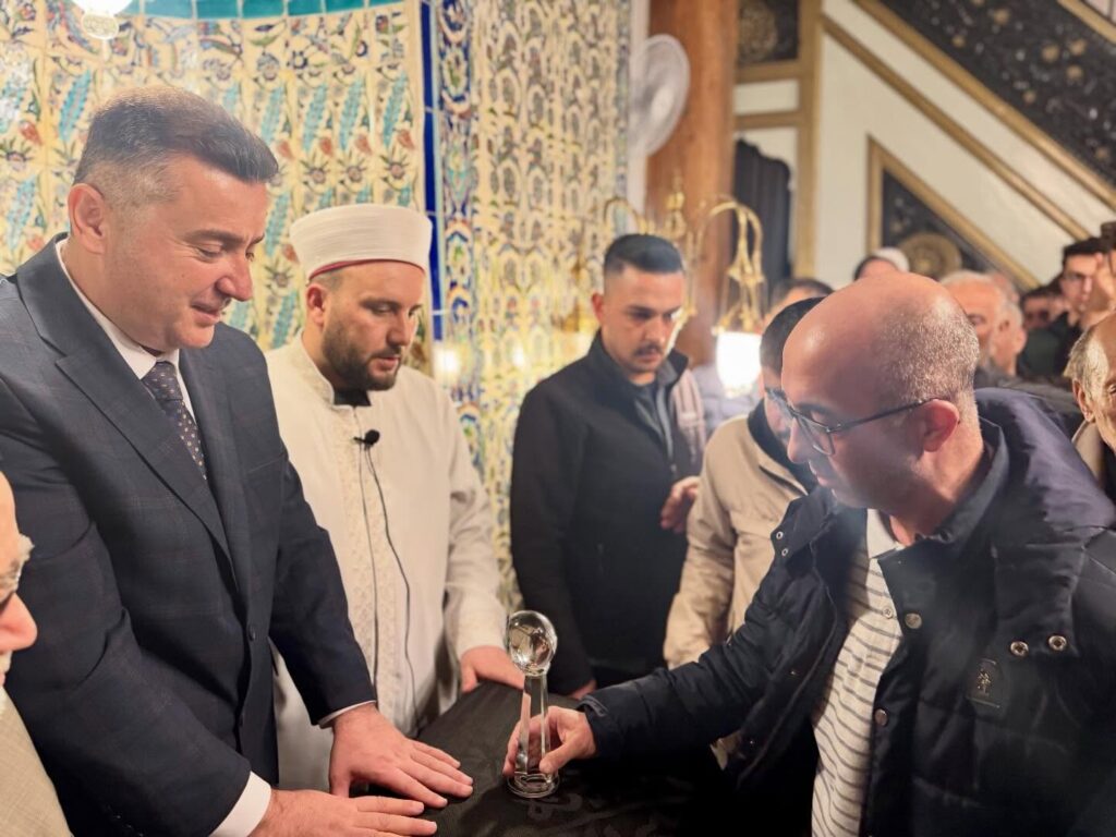 Başkan Mustafa Özer: Kadir Gecesi Kardeşliğimizin Güçlenmesine Vesile Olsun Mustafa Ozer Kadir Gecesi7