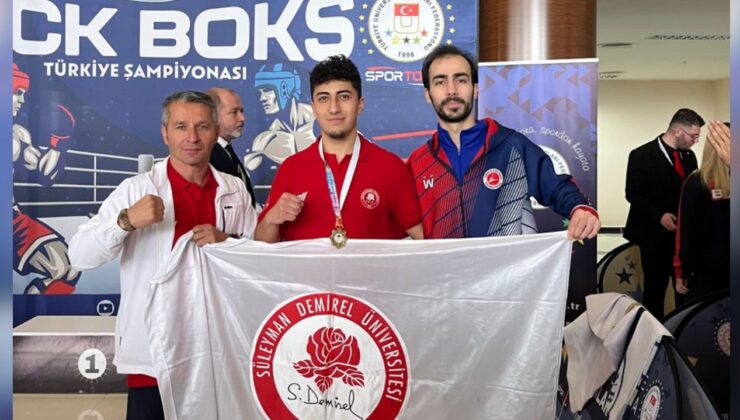 Isparta SDÜ’den Kick Boks Zaferi: Hamit Ertunç Rakiplerini Ringe Gömdü