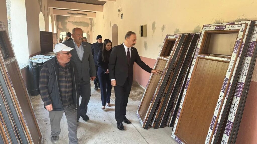Vali Abdullah Erin Senirkent’te: Mesire Alanından Tarihi Okula Yoğun Denetim Vali Senirkent