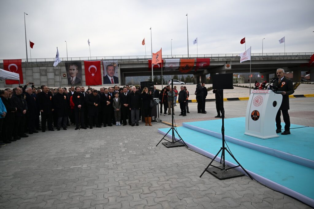 Vali Abdullah Erin: Ulaşımda İki Büyük Yatırım Isparta'ya Hayırlı Olsun Vali ve Bakan3