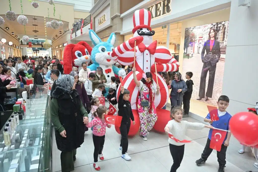 Isparta Meydan AVM’de 23 Nisan Şenliği: Etkinlikler Pazar Gününe Kadar Sürecek 23 Nisan IYAS2