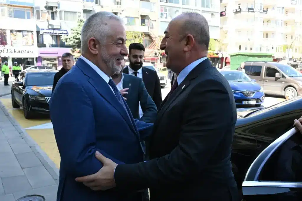 Isparta Belediye Başkanı Başdeğirmen, Mevlüt Çavuşoğlu’nu Ağırladı Cavusoglu Isparta3