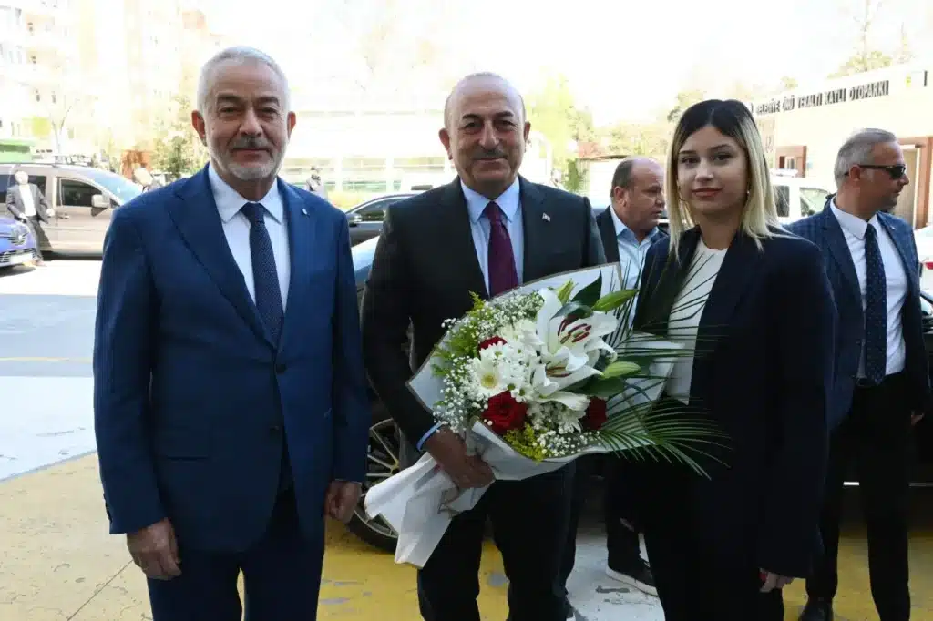 Isparta Belediye Başkanı Başdeğirmen, Mevlüt Çavuşoğlu’nu Ağırladı Cavusoglu Isparta4