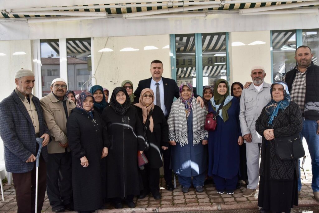 Eğirdir’den Kutsal Topraklara Manevi Köprü: Hacı Kafilesi Uğurlandı Egirdir Hac Kafilesi2
