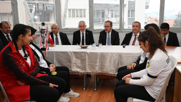 Görme Engellilerden Başkan Başdeğirmen’e Tam Not: “Isparta İçin Bulunmaz Bir Nimet”