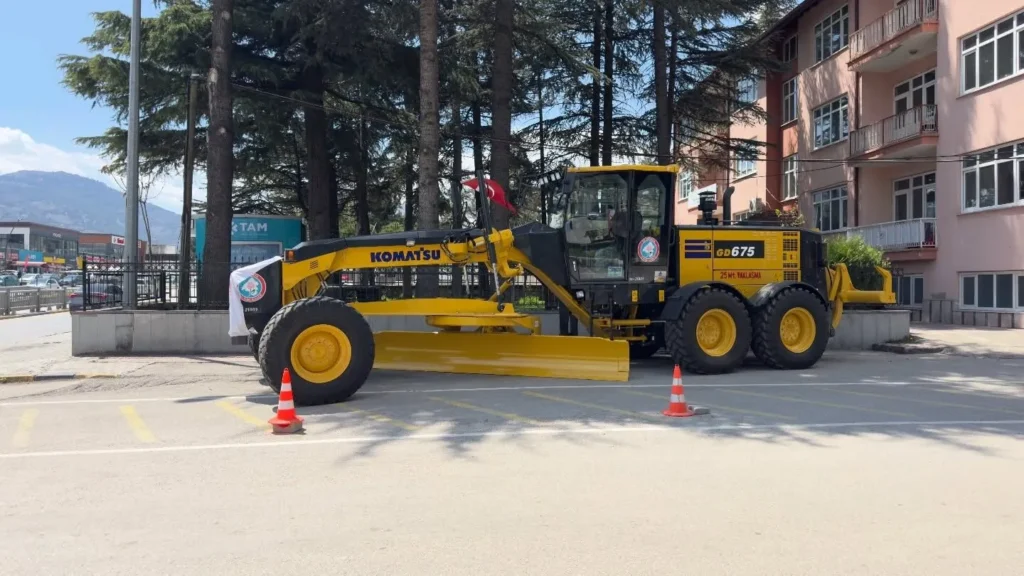 Isparta İl Özel İdaresi’nden Dev Yatırım: Araç Filosuna Yeni Greyder Il Ozel Idare Arac filosunu genisletiyor