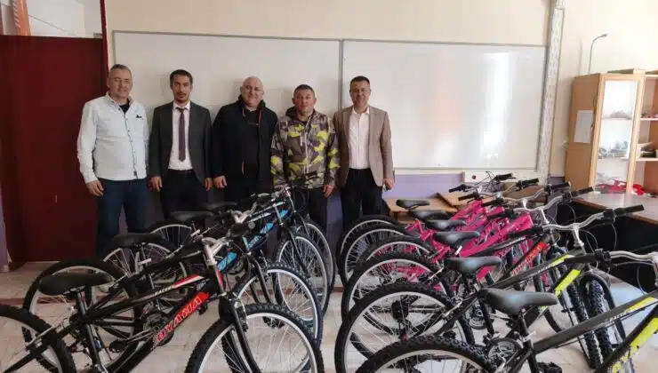 Isparta’da Anlamlı Bağış: Beşiktaşlı İş İnsanlarından Öğrencilere Bisiklet