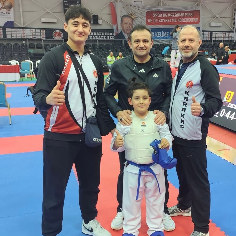 Isparta Karatede Türkiye’nin Zirvesinde: Antalya’dan 9 Madalya Geldi Isparta Karatede Turkiyenin Zirvesinde Antalyadan 9 Madalya Geldi11