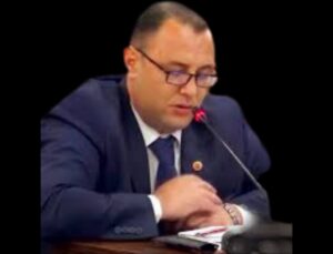 CHP’li Büyüktuncer’den Belediye’ye Su Sayacı Çıkışı: “Yükü Vatandaş mı Çekecek?”