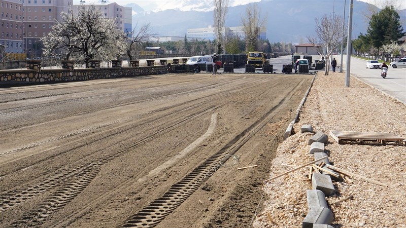 Isparta Şehir Hastanesi Yanında Yükselen Minia Isparta Projesi Yeni Cazibe Merkezi Olmaya Hazırlanıyor Minia Isparta Dioramik Muze ve Kafede cevre duzenleme calismalari devam ediyor 6