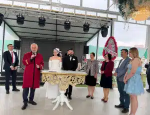 Isparta’da Bayram Nikahı: Genç Çiftin Mutluluğuna Başkan Ortak Oldu