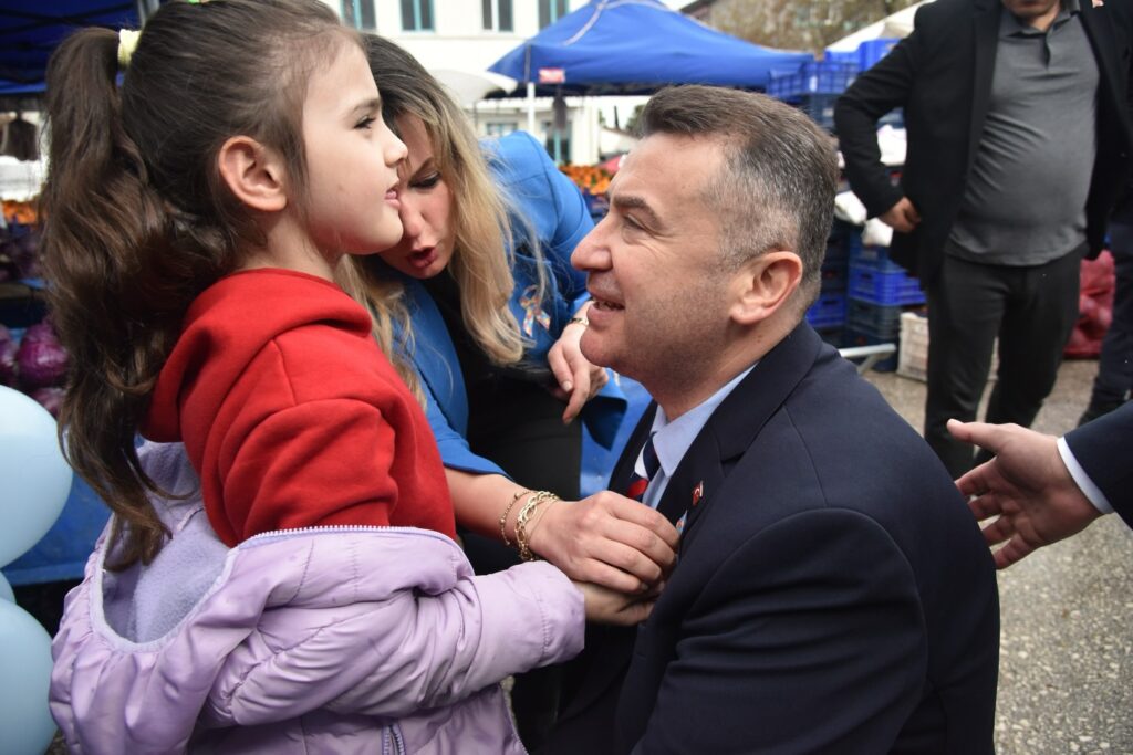 Eğirdir Belediye Başkanı Mustafa Özer’den Anlamlı Otizm Ziyareti Otizm farkindalik Egirdir 6