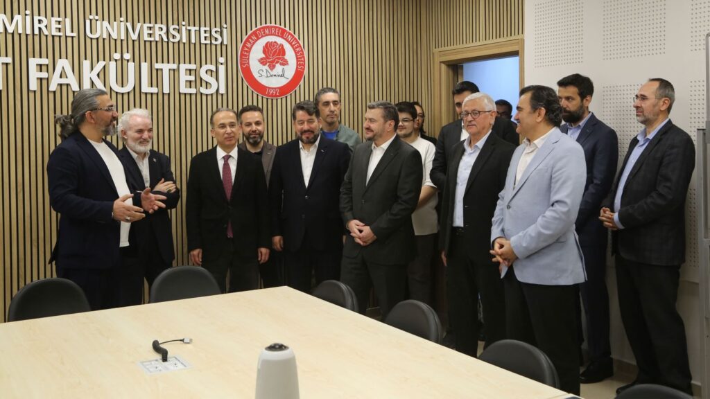 Türkiye’de Bir İlk: SDÜ İlahiyat Fakültesi Proje Ofisi Açıldı SDU Ilahiyat Fakultesinde Bir Ilk Turkiyenin En Modern Proje Ofisi Kapilarini Acti