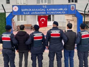 Jandarmadan Düzensiz Göçe Geçit Yok: Isparta’da 24 Şahıs Sınır Dışı Edildi