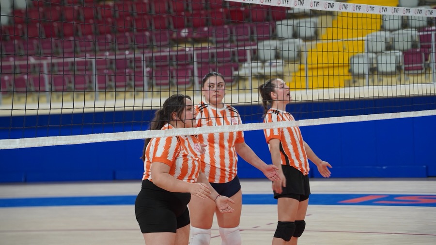 Isparta’da YURTLİG Heyecanı: Voleybolda 4. Gün Sonuçları Belli Oldu Yurtlig Isparta6