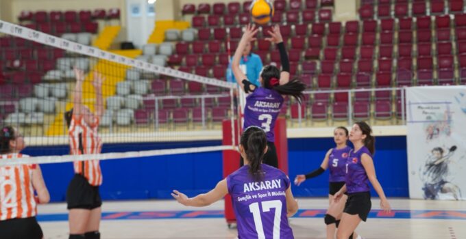 Aksaray KYK’dan Net Skor: Voleybolun Şampiyonu Finalde Adana’yı Devirdi