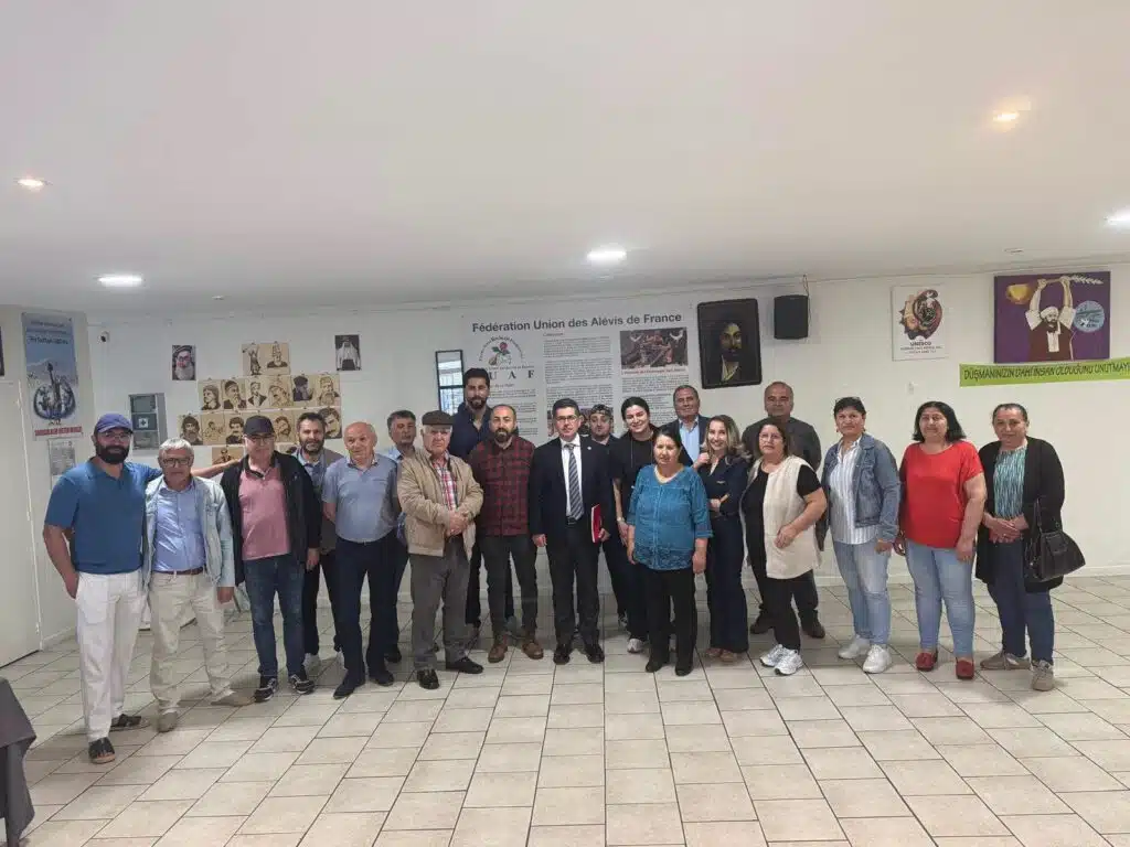 CHP'li Halıcı'dan Fransa Çıkarması: STK'larla Bir Araya Geldi gurbetcilerle bulustu2